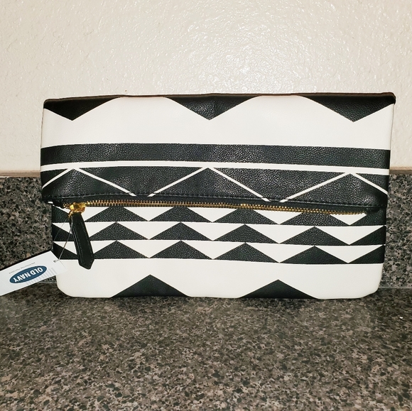 Old Navy Handbags - Old Navy Tribal print Clutch NEW